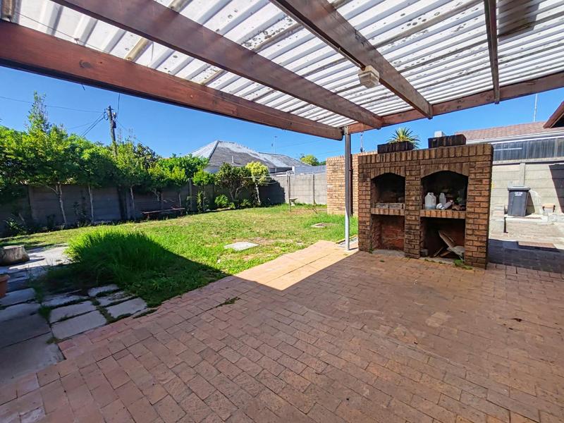 To Let 3 Bedroom Property for Rent in Kenwyn Western Cape